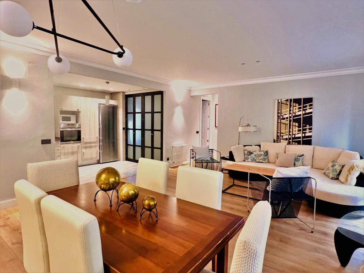 Appartamento Housing Leon Gran Via Luxe Esterno foto